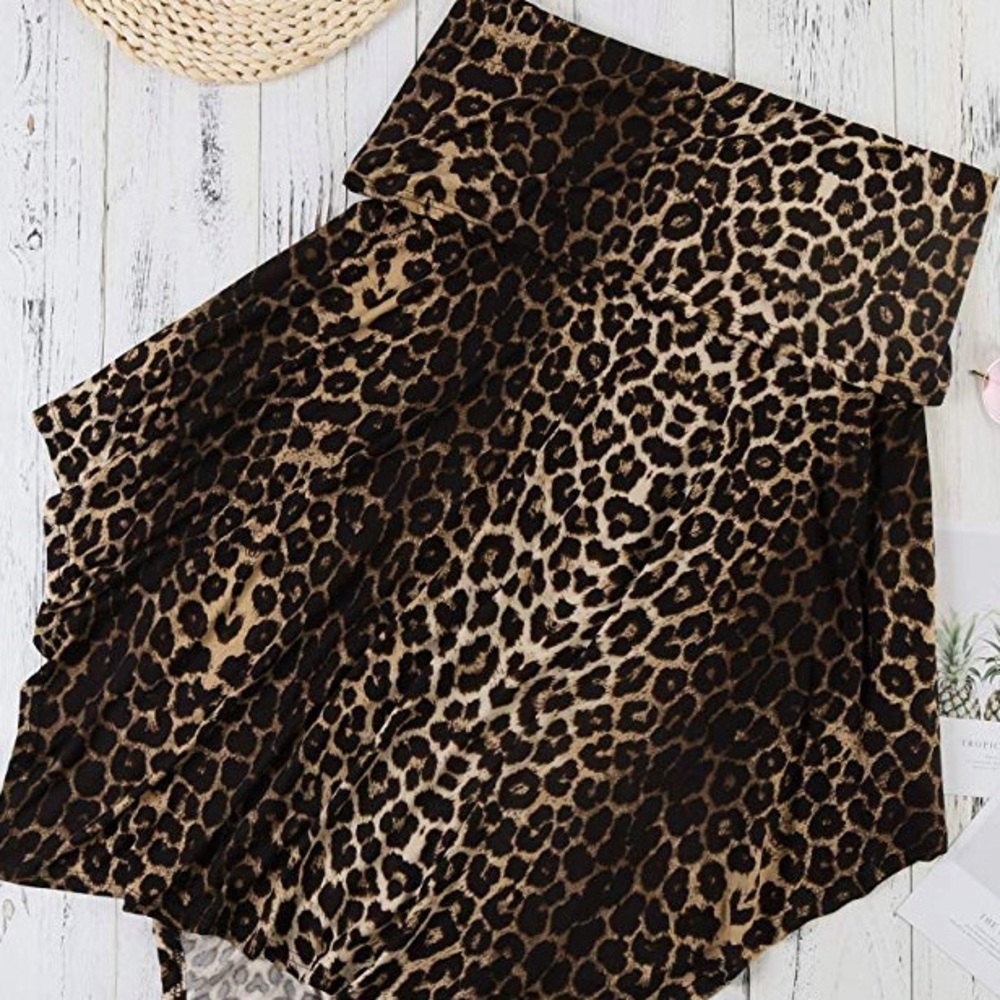 ☮️☮️☮️☮️

 Leopard Animal top poncho - Picture 5 of 8